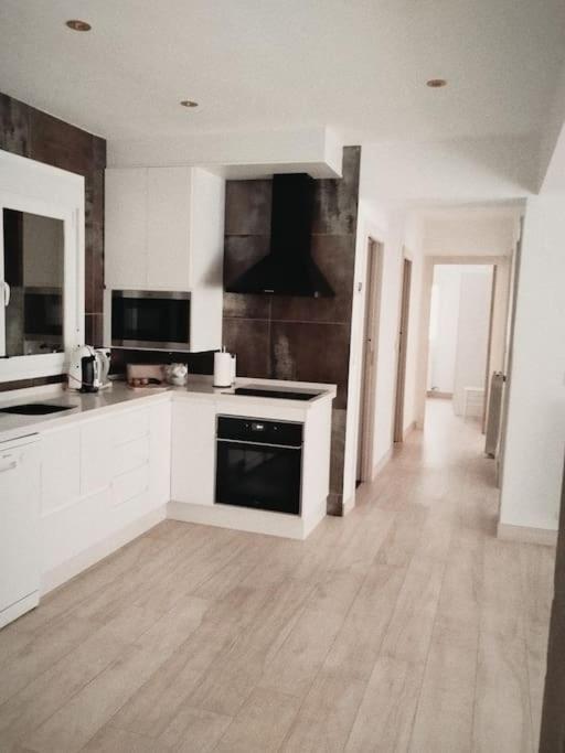Center Wifi Parking Free Apartment Granada Bagian luar foto