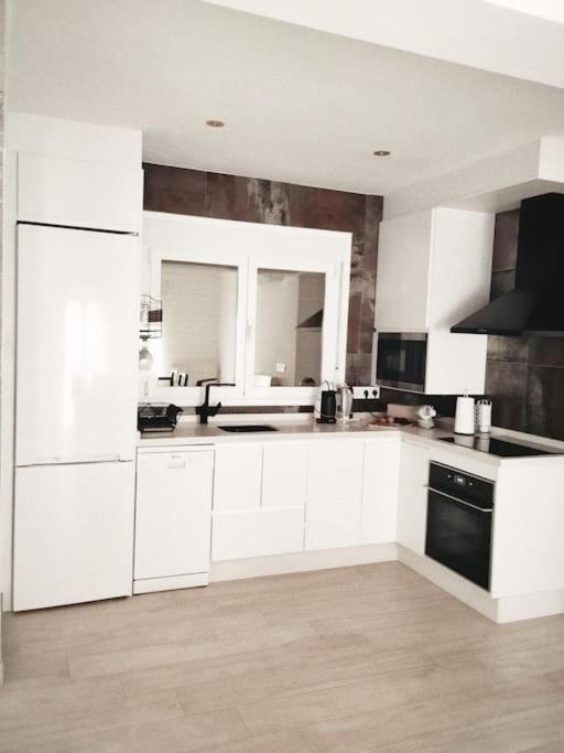 Center Wifi Parking Free Apartment Granada Bagian luar foto